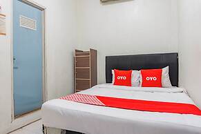 OYO 94067 The Roy Suite Guest House