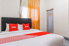 OYO 94067 The Roy Suite Guest House