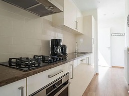 Chalet on the Water at the Beautiful Veluwemeer