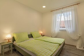 Modern Flat Mateja