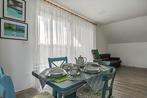 Modern Flat Mateja