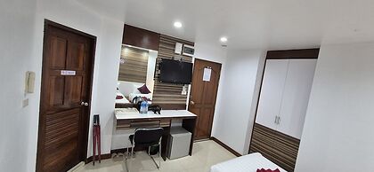 Patong Max Value Hotel