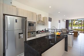 Spacious 3BR Pool Access Villa Argent 7