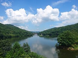 Hotel Hakuryuko Resort