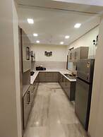Lime Tree 3BHK Serviced Apartments DLF 5