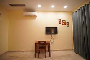 Lime Tree 3BHK Serviced Apartments DLF 5