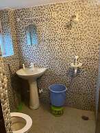 11Flowers Service Apartment By GRB