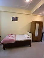 11Flowers Service Apartment By GRB