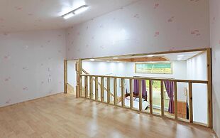 Gyeongju Galgok Songhak Pension