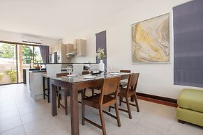 Stylish 3BR Pool Access Villa Argent 9