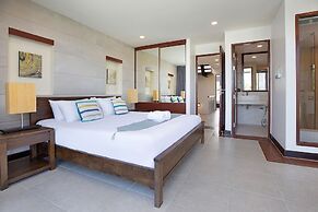 Stylish 3BR Pool Access Villa Argent 9