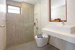 Stylish 3BR Pool Access Villa Argent 9