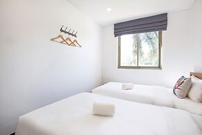 Stylish 3BR Pool Access Villa Argent 9