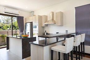 Stylish 3BR Pool Access Villa Argent 9