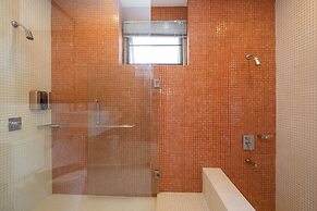 Stylish 3BR Pool Access Villa Argent 9