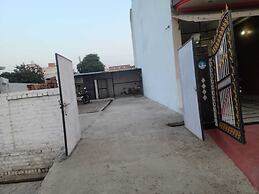 Shri Krishnashrya Seva Sadan By GRB