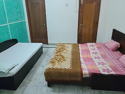 Shri Krishnashrya Seva Sadan By GRB