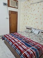 Shri Krishnashrya Seva Sadan By GRB