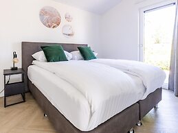 Beautiful Chalet With a Sauna