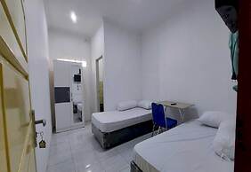 OYO 94075 Rafie Exclusive 2 Syariah