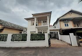 OYO 94075 Rafie Exclusive 2 Syariah