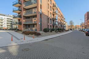 Browar Gdański 51 Apartment by Renters
