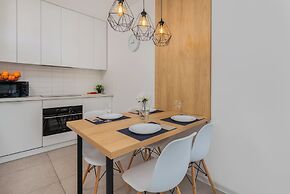 Browar Gdański 51 Apartment by Renters