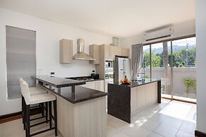 Private 3BR Pool Access Villa Argent 10