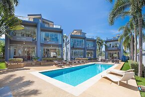 Private 3BR Pool Access Villa Argent 10