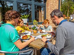 Tent Lodge With Bathroom 16 km From Maastricht