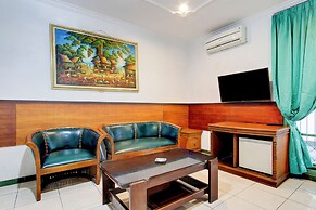 OYO 94082 Hotel Gurita