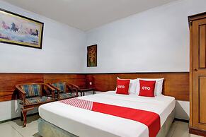 OYO 94082 Hotel Gurita