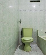 OYO 94082 Hotel Gurita