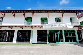 OYO 94082 Hotel Gurita