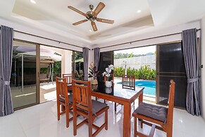 Tropical 3BR Pool Villa Amaya in Kamala