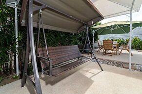 Tropical 3BR Pool Villa Amaya in Kamala