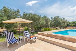 3 C an Boto in Manacor