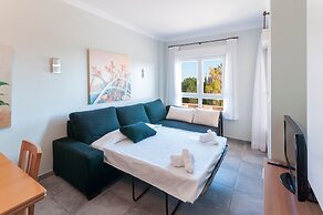 Camelot in Oliva With 1 Bedrooms and 1 Bathrooms