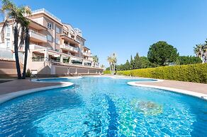 Camelot in Oliva With 1 Bedrooms and 1 Bathrooms