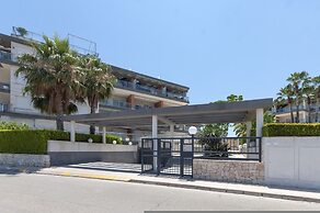 Brezo in Oliva With 2 Bedrooms and 2 Bathrooms