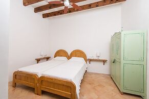 Cas Pilot in Santa Maria del Cam