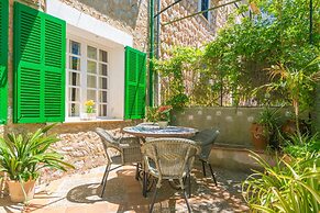 Can Altes in Biniaraix