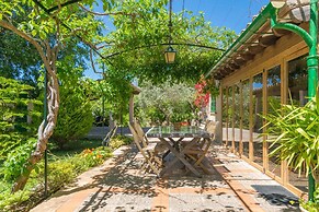 Can Altes in Biniaraix