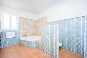 Can Boi Den Cifre in Pollen a