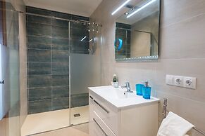 Biali in Buger With 4 Bedrooms and 2 Bathrooms