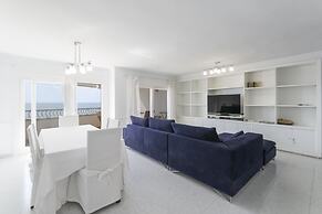 Atalaya Del Mar in Marina Manresa