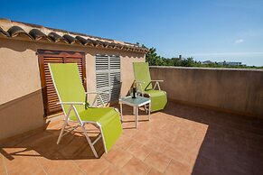 Can Marines in Santa y