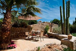 Es Rafal Roig Arc in Manacor