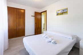 Cotton in Oliva With 3 Bedrooms and 1 Bathrooms