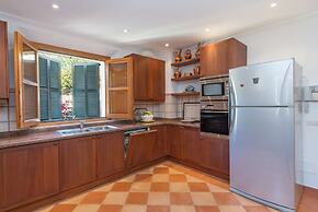 Circe in Fornalutx With 4 Bedrooms and 4 Bathrooms